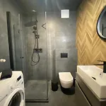 87 Apartament *